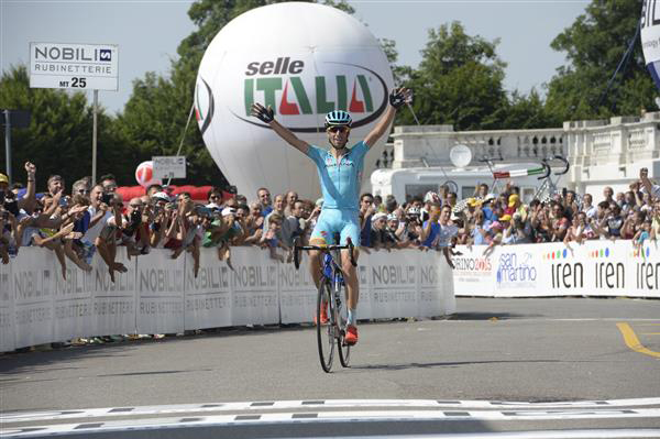 Vincenzo Nibali wins 2015 Italian Road Race Championships