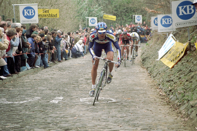 Michele Bartoli makes his attack stick