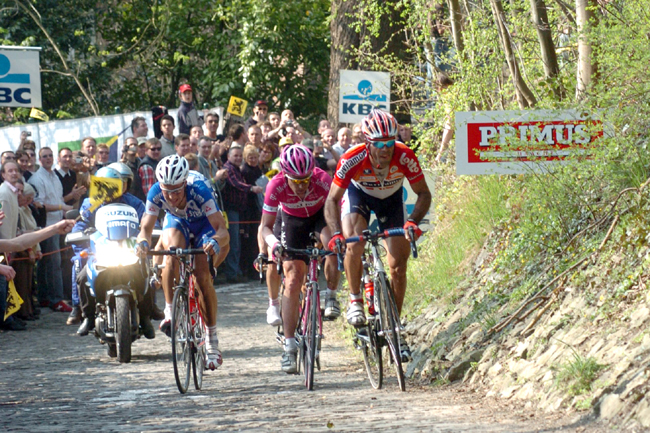 Peter van petegem, tom Boonen and Andreas Klier on the Grammont