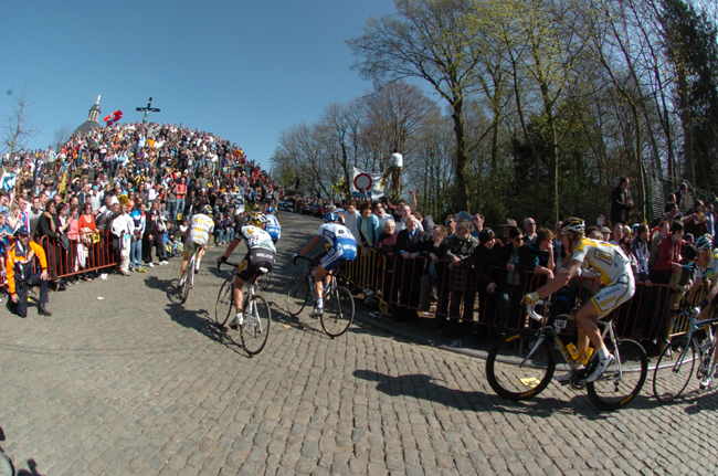 Tifosi on the Grammont