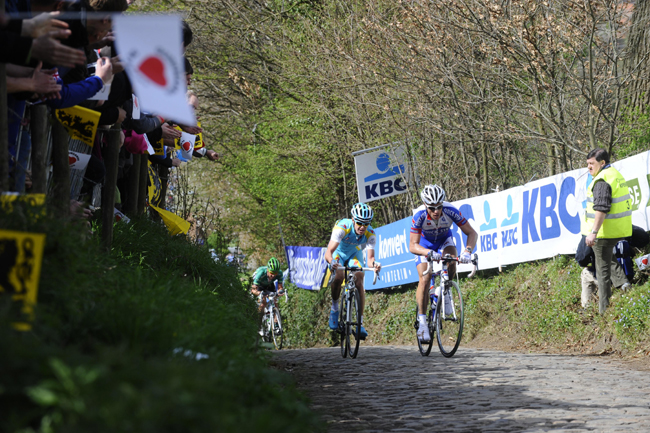 Sylvain Chavanel attacks on the Koppenberg