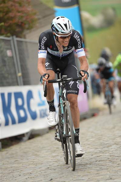 Niki Terpstra on the Paterberg