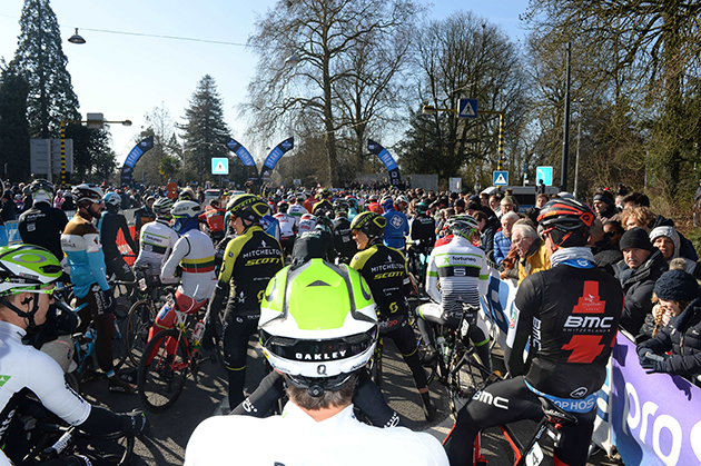 PEloton at start