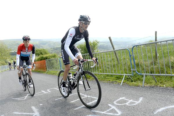 Frank Schleck leads Bob Jungels