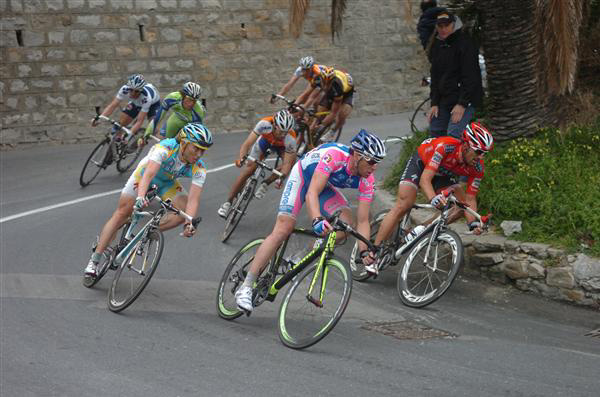 Petacchi descends the Poggio