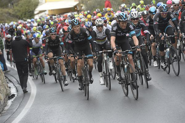 Peloton at Capo berta