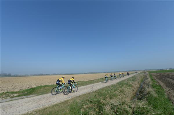 LottoNL-Jumbo riders on the Orchies sector