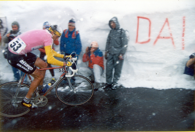 Franco Cioccioli on the Gavia Pass in stage 14 of the 1988 Giro d'Italia