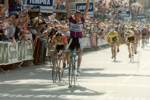 Mario Cipollini wins stage 17 of the 1992 Giro d'Italia