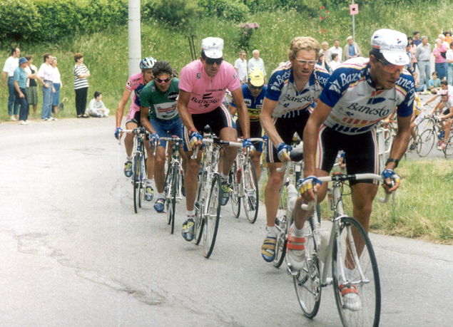 Miguel Indurain in pionk with Claudi Chiappucci