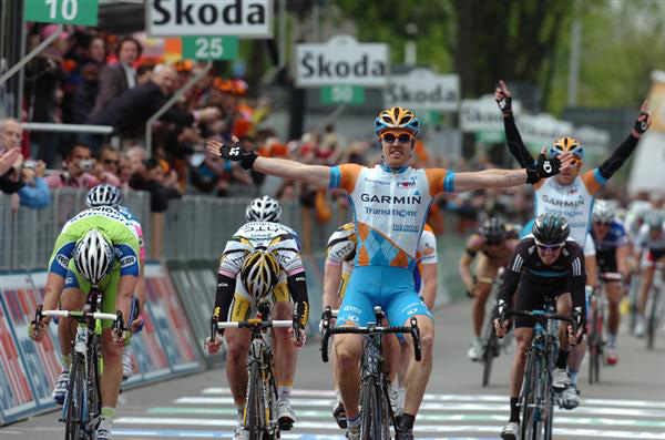 Tyler Farrar wins stage 2