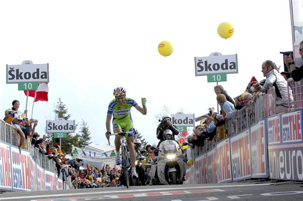 Ivan Basso wins stage 15