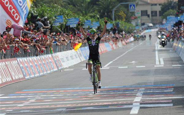 Davide Formolo wins Giro stage 4