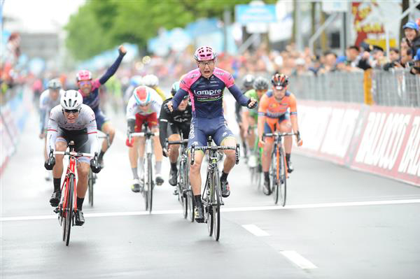 Sacha Modolo wins Giro stage 13