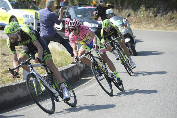 Alberto Contador on the descent