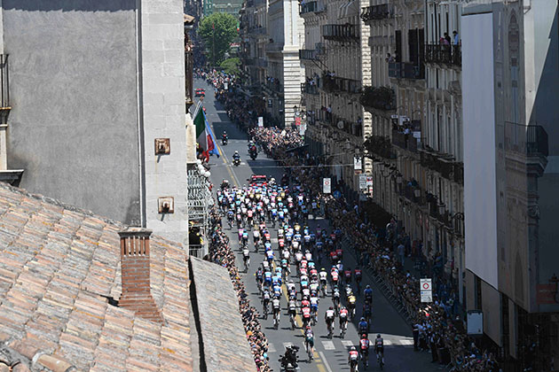 Peloton racin in Catania