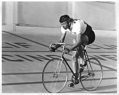 Bill in a pursuit race at Encino