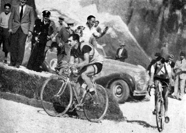 Bartali leads Coppi n the 1940 Giro