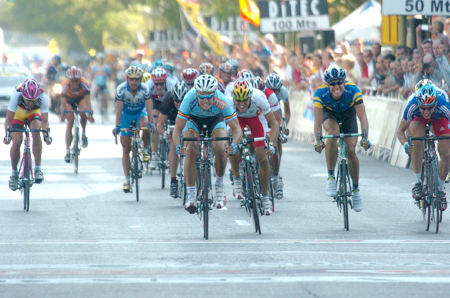 Tom Boonene wins the 2005 World Road Championships