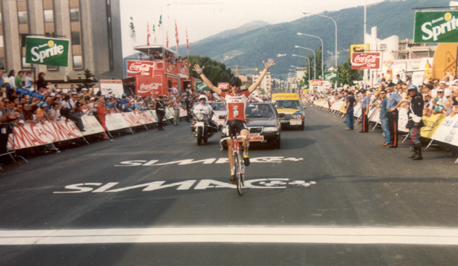 Bugno wins the final stage of the 1989 Giro d'Italia