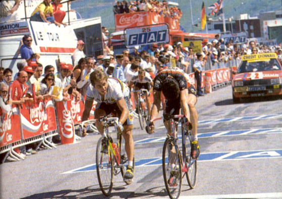 Gianni Bugno beats Greg LeMond in stage 11 of the Tour de France