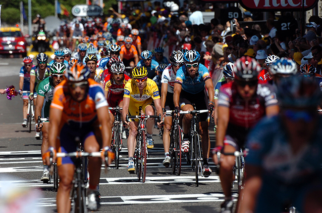 Cadel Evans in yellow