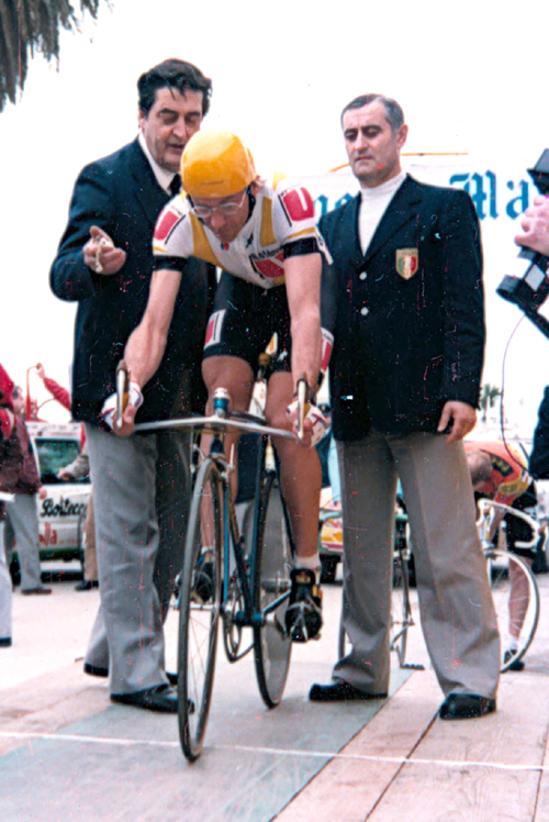 Laurent Fingon is ready to start the stage 6 time trial in the 1986 tirreno-Adriatico