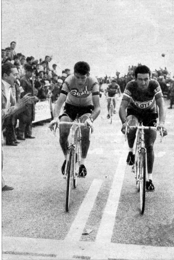 1967 Giro: Gimondi and Bitossi finish a stage