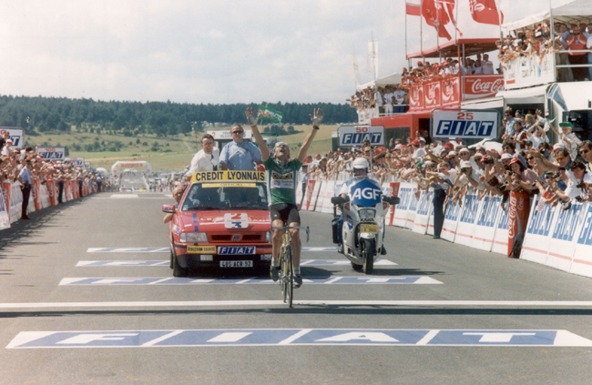 Laurent Jalabert wins 199t5 Tour de france stage 12