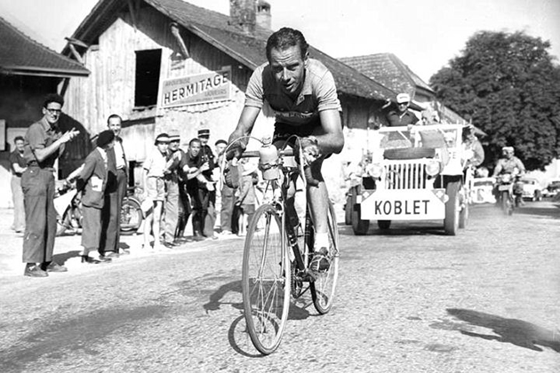 Hugo Koblet time-trialing