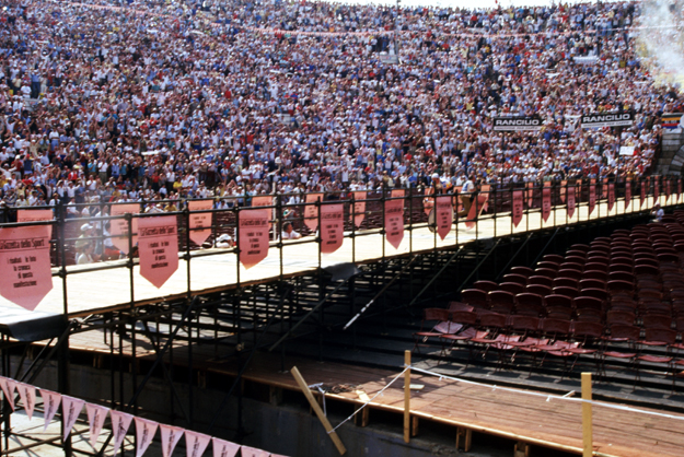 Moser arrives at the end of the final stage of the 1984 Giro d'Italia