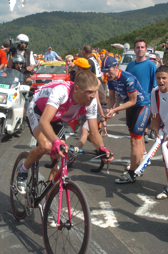 Ullrich races stage 13 of the 2004 Tour de France