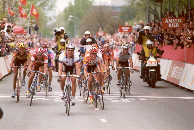 Erik Zabel wins the 2000 Amstel Gold Race