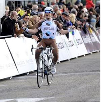 Samuel Dumouloin wins La DromeClassic