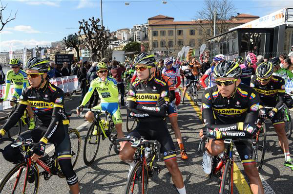 Colombians wait for the start