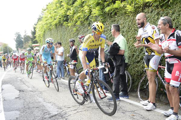 Alberto Contador leads Fabio Aru