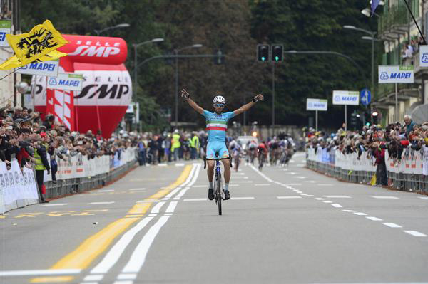 Vincenzo Nobali wins 2015 Tre Valli Varesine