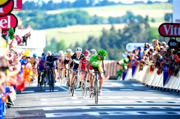 Stage 9 field sprint