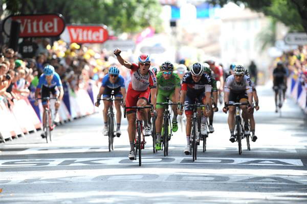 Alexander Kristoff wins stage 15