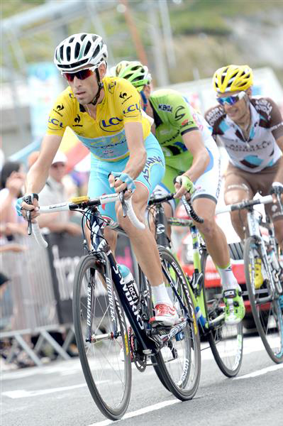 Vincenzo Nibali with Jean-Christophe Peraud