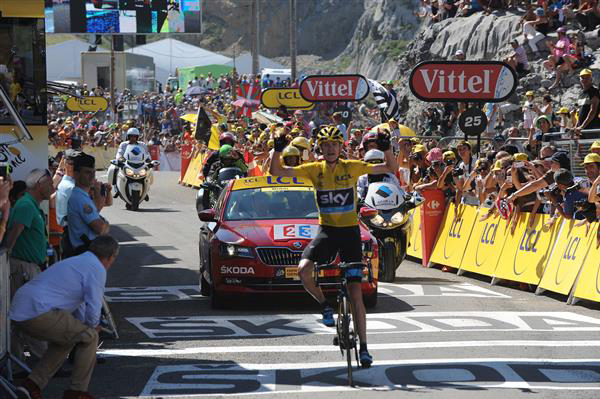 Chris froome wins stage 10