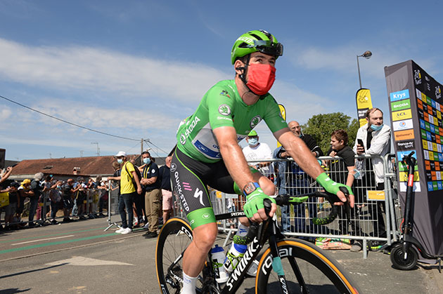 Mark Cavendish before the stag start