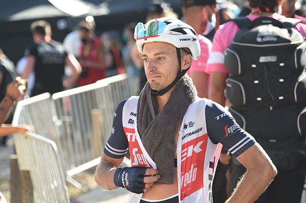 Gianluca Brambilla cools down after a hot day in the saddle