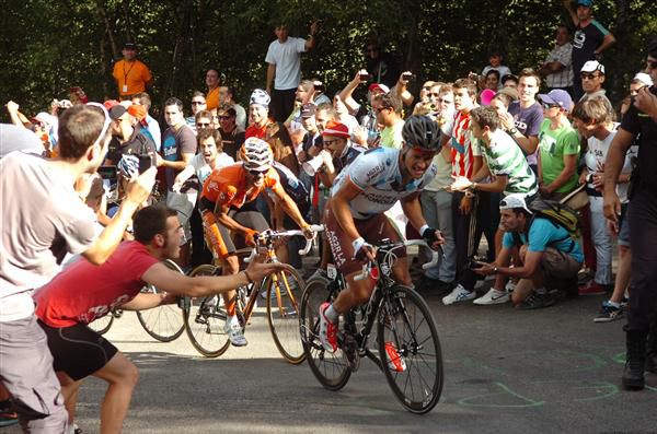 Nicolas Roche and Gorka Verdugo