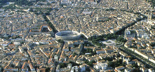 Central Nimes